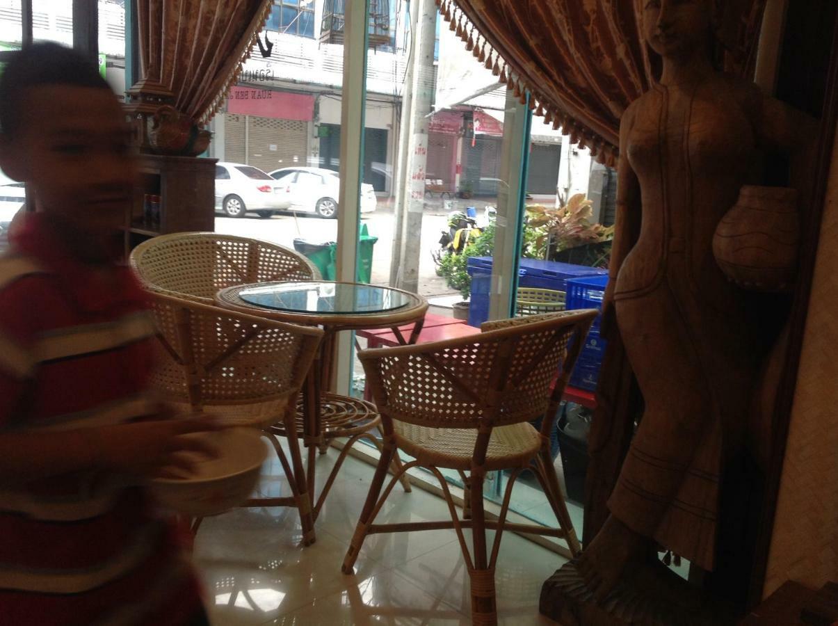 Ruan Ben Ja Don Mueang,Bangkok Hostel Екстер'єр фото