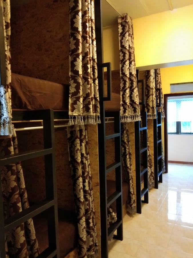 Ruan Ben Ja Don Mueang,Bangkok Hostel Екстер'єр фото