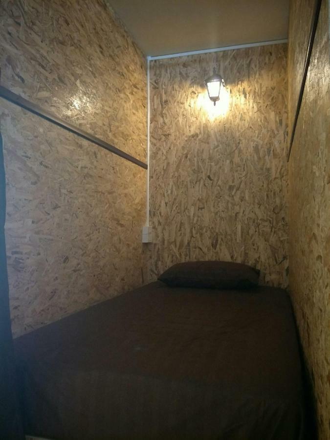 Ruan Ben Ja Don Mueang,Bangkok Hostel Екстер'єр фото