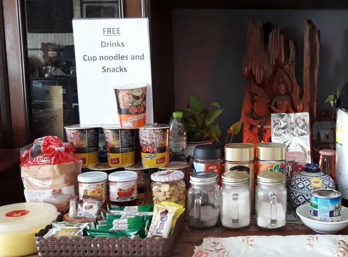 Ruan Ben Ja Don Mueang,Bangkok Hostel Екстер'єр фото