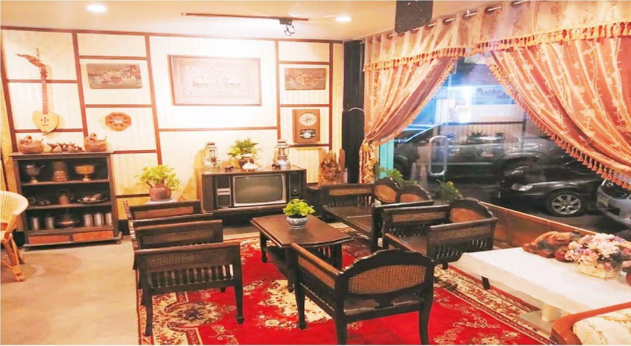 Ruan Ben Ja Don Mueang,Bangkok Hostel Екстер'єр фото