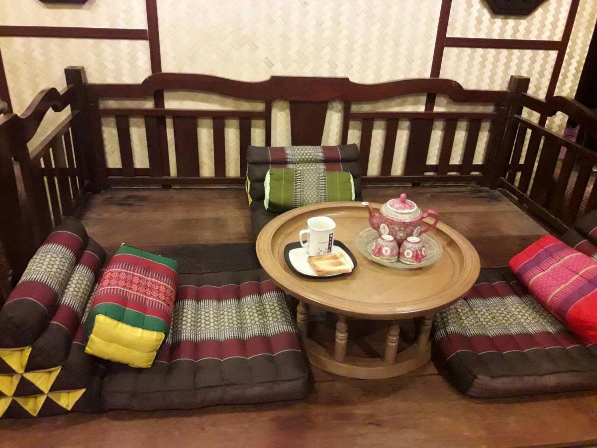 Ruan Ben Ja Don Mueang,Bangkok Hostel Екстер'єр фото